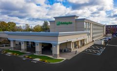Holiday Inn Hotel & Stes Boston -Peabody