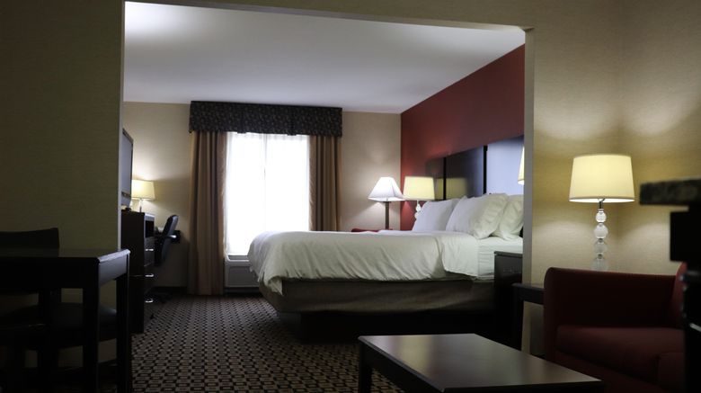 <b>Holiday Inn Express Hotel & Suites Room</b>. Images powered by <a href="https://www.leonardoworldwide.com/" title="Leonardo Worldwide" target="_blank">Leonardo</a>.