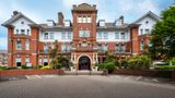 Holiday Inn Farnborough Exterior