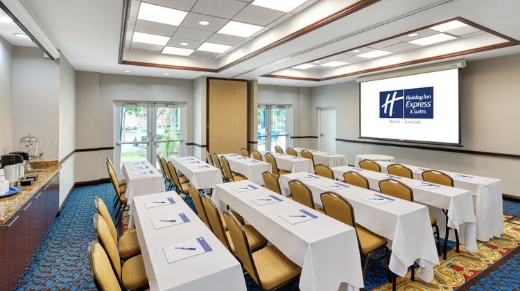 Holiday Inn Express & Stes Miami-Kendall Meeting