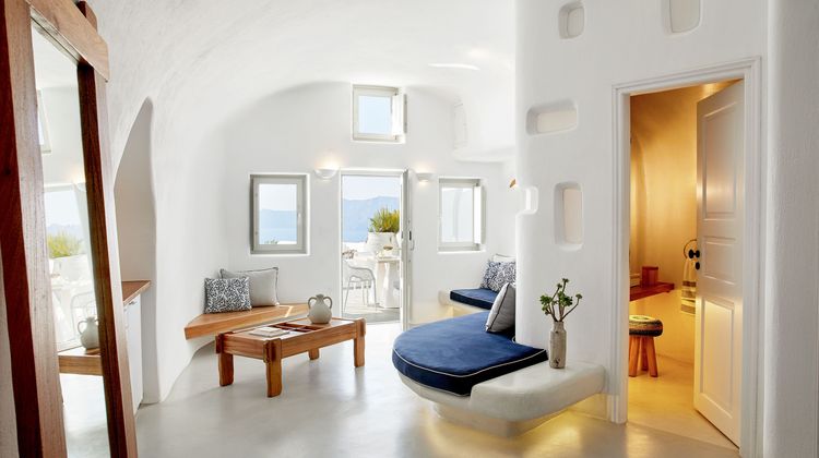 La Perla Villas Room