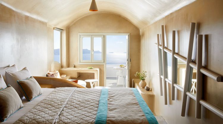 La Perla Villas Room