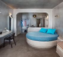 Kassimatis Studios Room