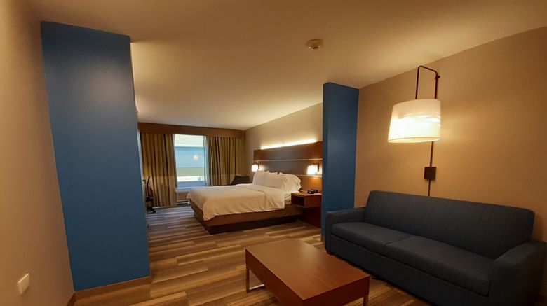 <b>Holiday Inn Express Hotel & Suites Suite</b>. Images powered by <a href="https://www.leonardoworldwide.com/" title="Leonardo Worldwide" target="_blank">Leonardo</a>.