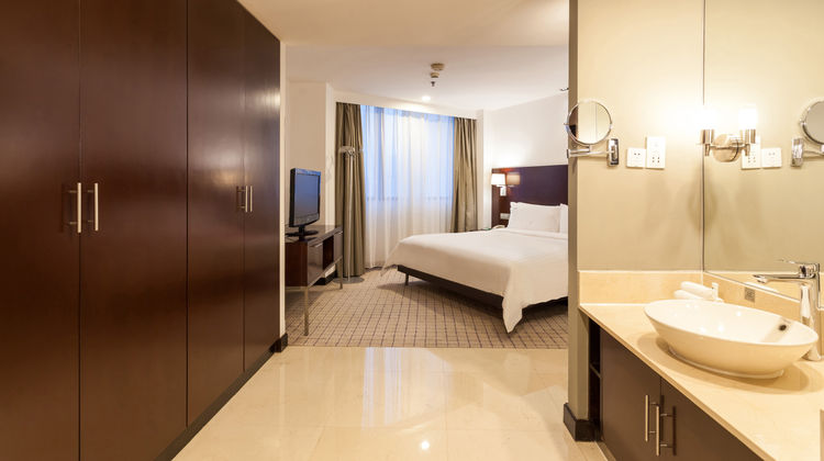 Holiday Inn Shanghai Vista Suite
