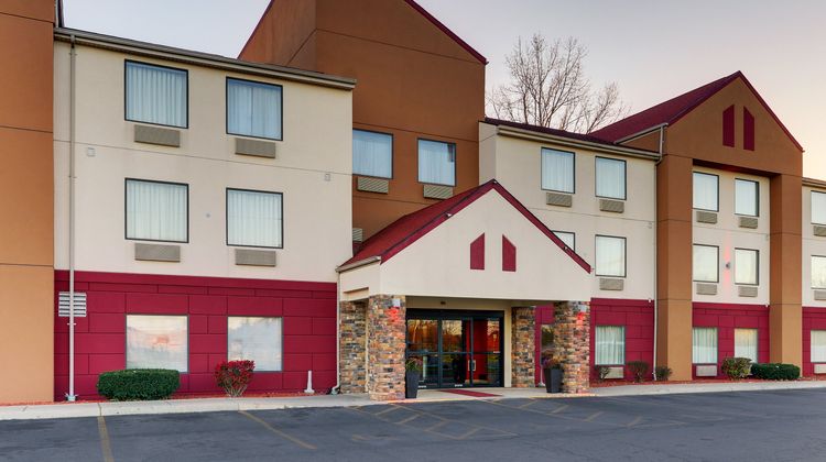 Red Roof Inn Springfield, OH Exterior