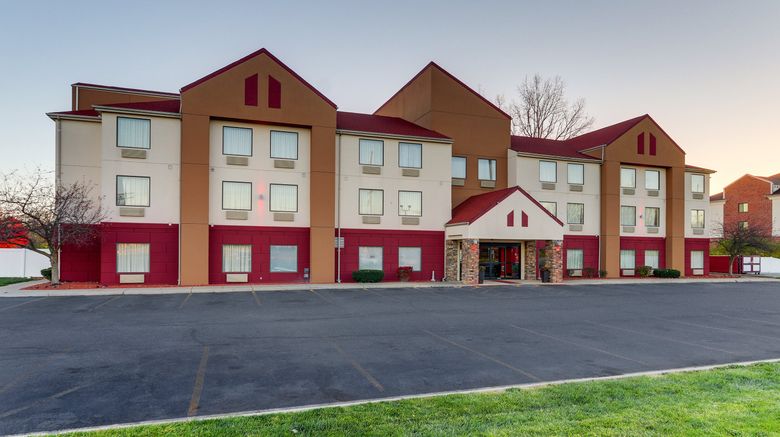 Red Roof Inn Springfield, OH Exterior. Images powered by <a href="https://www.leonardoworldwide.com" target="_blank" rel="noopener">Leonardo</a>.