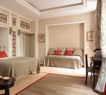 Hotel Serotel Lutece Room
