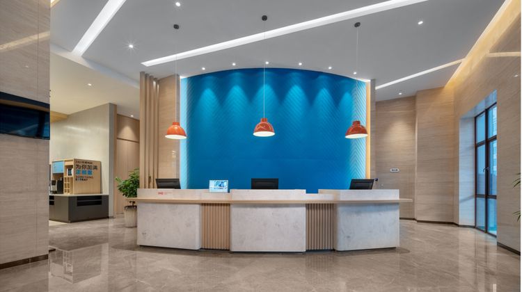 Holiday Inn Exp Jinjiang Anhai Lobby