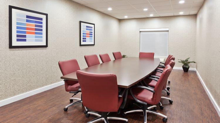 Holiday Inn Express Hotel & Suites Meeting