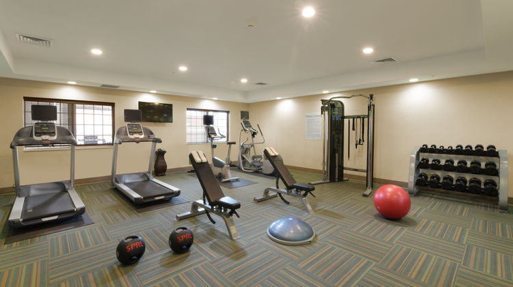 Holiday Inn Express & Suites Magnolia Health Club