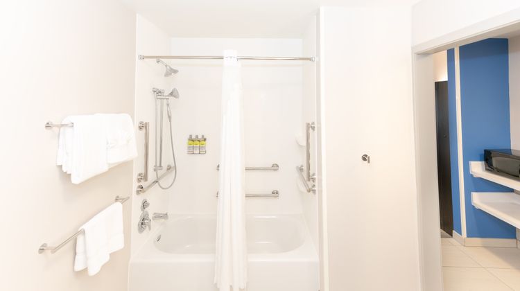 Holiday Inn Express & Suites Franklin Room