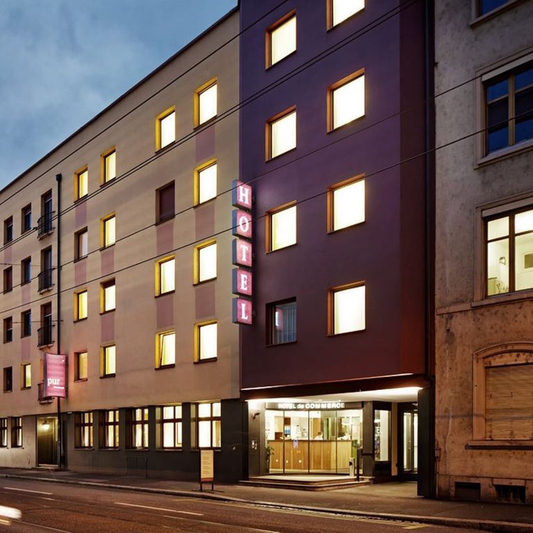 Du Commerce Hotel