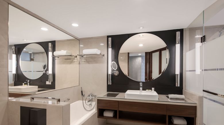 <b>InterContinental Shanghai Pudong Room</b>. Images powered by <a href="https://www.leonardoworldwide.com/" title="Leonardo Worldwide" target="_blank">Leonardo</a>.