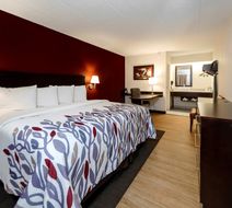 Red Roof Inn Washington, PA Room