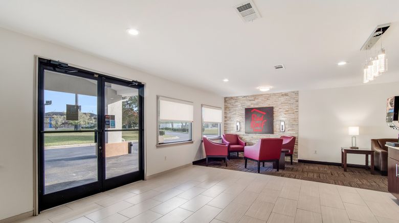 <b>Red Roof Inn St George, SC Lobby</b>. Images powered by <a href="https://www.leonardoworldwide.com/" title="Leonardo Worldwide" target="_blank">Leonardo</a>.