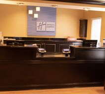 Holiday Inn Express & Suites Columbus Ea Lobby