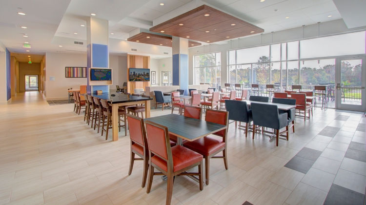 Holiday Inn Express & Stes Southwest Restaurant