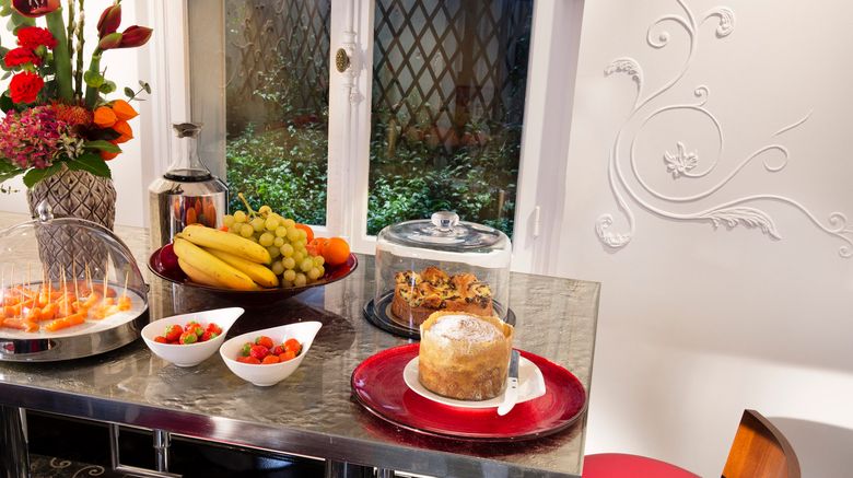<b>Ares Eiffel Hotel Restaurant</b>. Images powered by <a href="https://www.leonardoworldwide.com/" title="Leonardo Worldwide" target="_blank">Leonardo</a>.