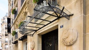 Ares Eiffel Hotel