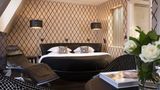 <b>Ares Eiffel Hotel Suite</b>. Images powered by <a href="https://www.leonardoworldwide.com/" title="Leonardo Worldwide" target="_blank">Leonardo</a>.
