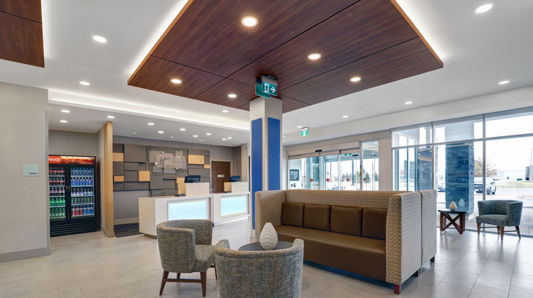 Holiday Inn Express & Suites Port Elgin Lobby