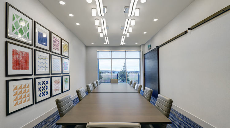 Holiday Inn Express & Suites Port Elgin Meeting