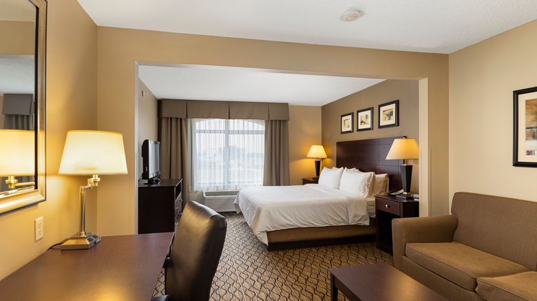 <b>Holiday Inn Express West Bloomington Room</b>. Images powered by <a href="https://www.leonardoworldwide.com/" title="Leonardo Worldwide" target="_blank">Leonardo</a>.