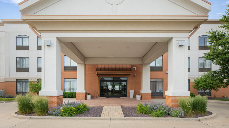 <b>Holiday Inn Express West Bloomington Exterior</b>. Images powered by <a href="https://www.leonardoworldwide.com/" title="Leonardo Worldwide" target="_blank">Leonardo</a>.