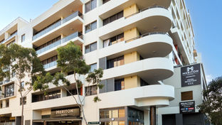 Meriton Suites Waterloo