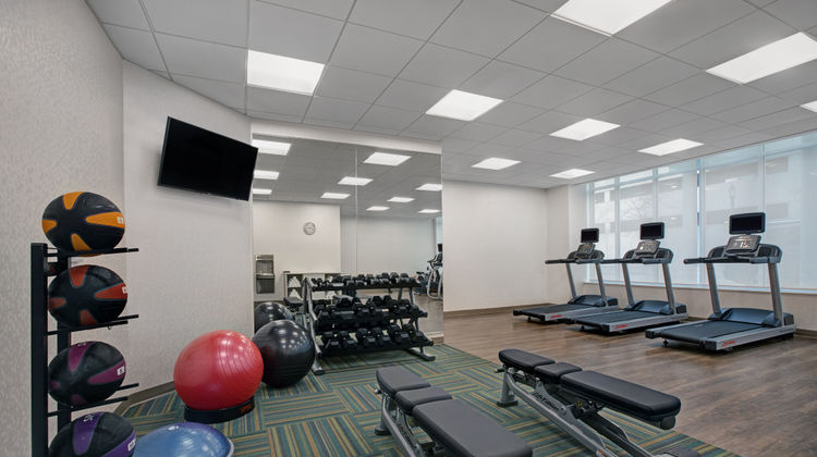 Holiday Inn Express Milwaukee Downtown Health Club