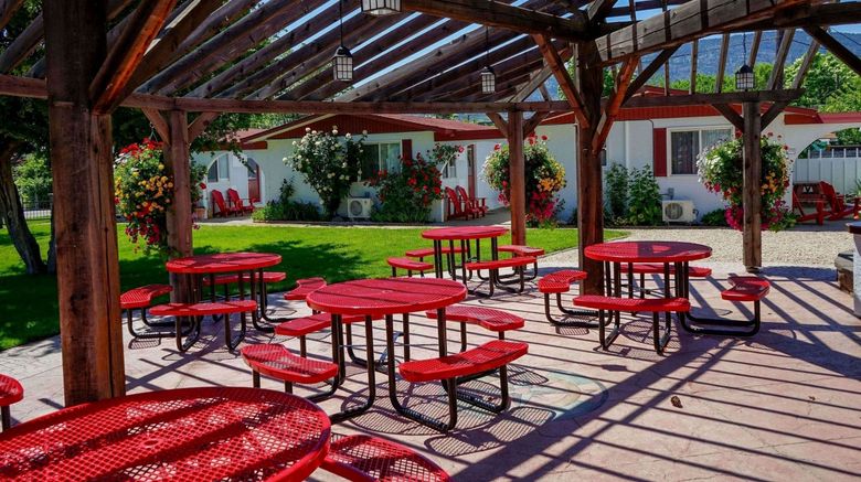 <b>Sandy Beach Suites Exterior</b>. Images powered by <a href="https://www.leonardoworldwide.com/" title="Leonardo Worldwide" target="_blank">Leonardo</a>.