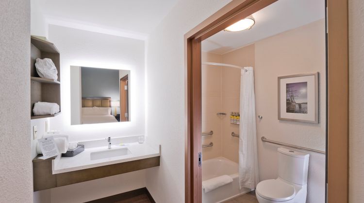 Candlewood Suites Baltimore-Inner Harbor Room