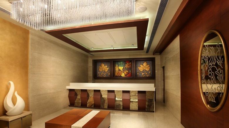 <b>Mahagun Sarovar Portico Lobby</b>. Images powered by <a href="https://www.leonardoworldwide.com/" title="Leonardo Worldwide" target="_blank">Leonardo</a>.