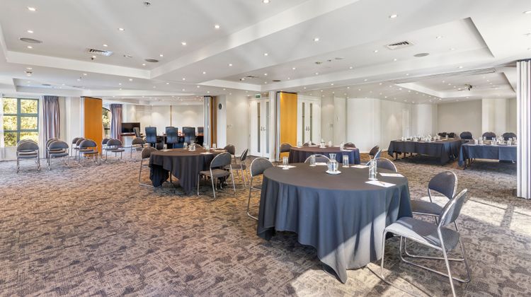 Parkside Hotel & Apartments Meeting