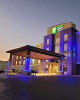Holiday Inn Express Hotel & Suites