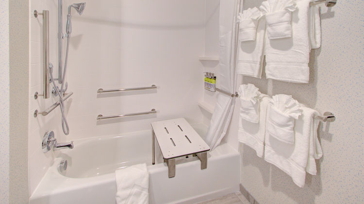 Holiday Inn Express & Stes Southwest Room