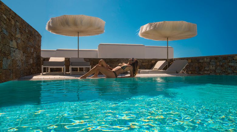 <b>Mykonos Riviera Hotel Suite</b>. Images powered by <a href="https://www.leonardoworldwide.com/" title="Leonardo Worldwide" target="_blank">Leonardo</a>.