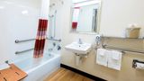 Red Roof Inn Utica Room