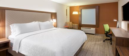 Holiday Inn Express & Suites Butler Room