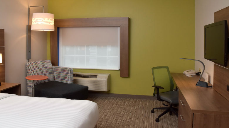 <b>Holiday Inn Express Mount Pleasant Room</b>. Images powered by <a href="https://www.leonardoworldwide.com/" title="Leonardo Worldwide" target="_blank">Leonardo</a>.