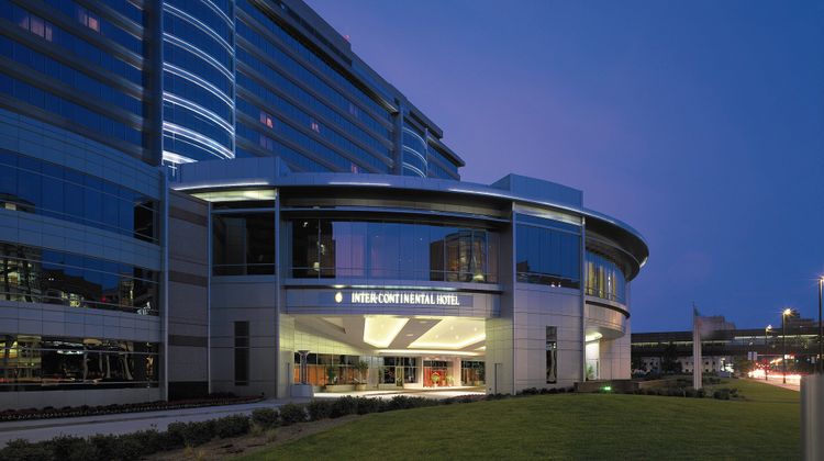 InterContinental Hotel & Conference Ctr Exterior