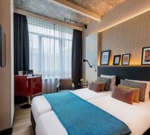Postillion Hotel & Convention Centre WTC Room