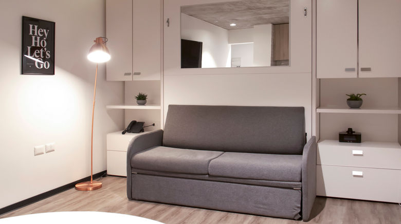 <b>Hub Antofagasta Room</b>. Images powered by <a href="https://www.leonardoworldwide.com/" title="Leonardo Worldwide" target="_blank">Leonardo</a>.
