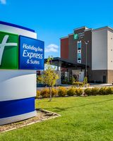 Holiday Inn Express & Suites Catoosa