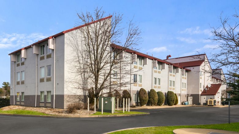 <b>Red Roof PLUS+ Boston - Logan Exterior</b>. Images powered by <a href="https://www.leonardoworldwide.com/" title="Leonardo Worldwide" target="_blank">Leonardo</a>.
