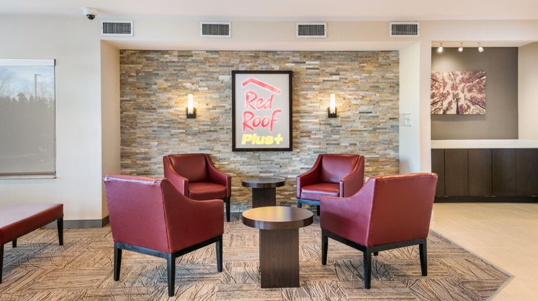 <b>Red Roof PLUS+ Boston - Logan Lobby</b>. Images powered by <a href="https://www.leonardoworldwide.com/" title="Leonardo Worldwide" target="_blank">Leonardo</a>.