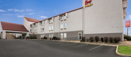 Red Roof PLUS+ Boston - Logan Exterior
