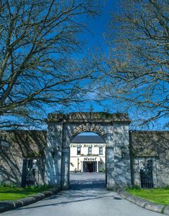 Castle Arch Hotel