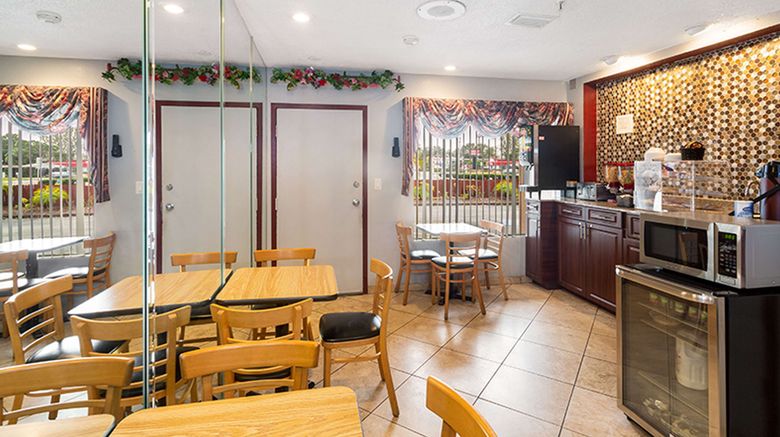 <b>Magnuson Hotel Bradenton Restaurant</b>. Images powered by <a href="https://www.leonardoworldwide.com/" title="Leonardo Worldwide" target="_blank">Leonardo</a>.